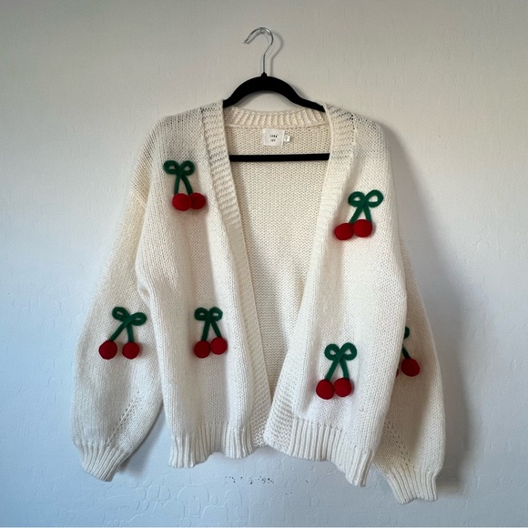 ⚡️FLASH SALE⚡️LUNA IVY Cherry Cardigan Sweater - Picture 2 of 5
